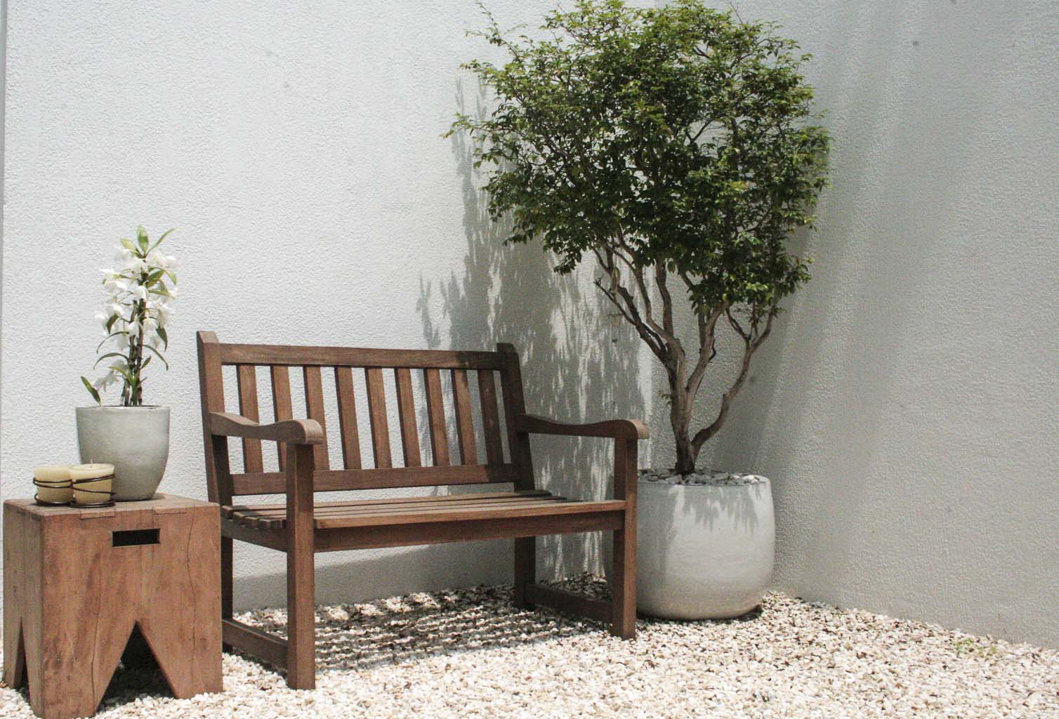 Large contemporary interior and private art collection